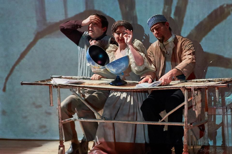 Blue life. Анна Гантимурова иллюстратор, театральный видеохудожник мультипликатор