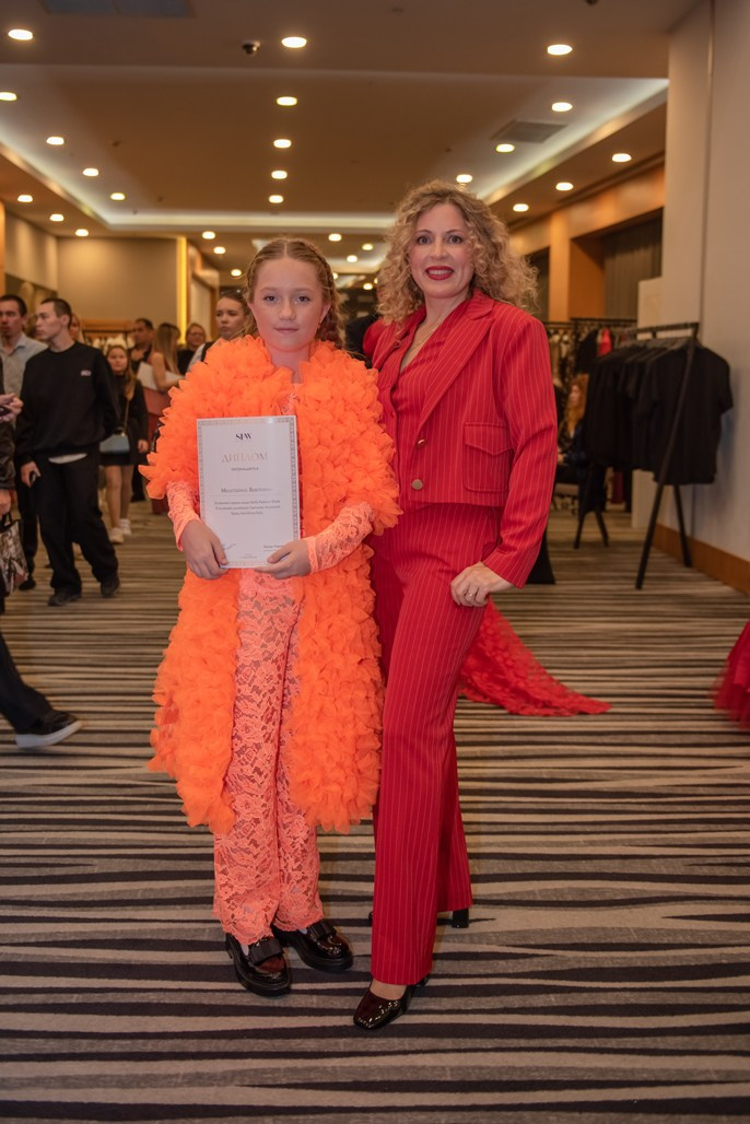 SochiFashionWeek2024 дизайнер Анохина Светлана. Семейный и коммерческий фотограф в Сочи Александр Бодунов
