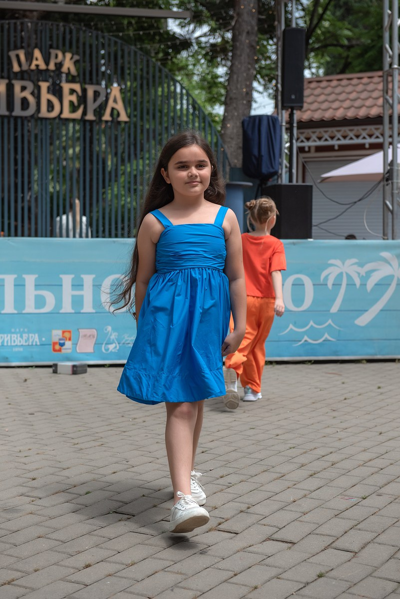 Парк Ривьера дефиле HAPPYkids. Семейный и коммерческий фотограф в Сочи Александр Бодунов