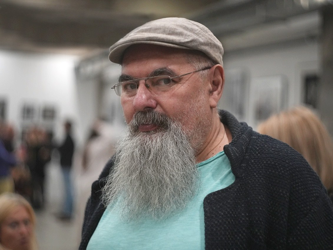 Фото ТОП Яблоко Галерея  современного искусства 13.20 