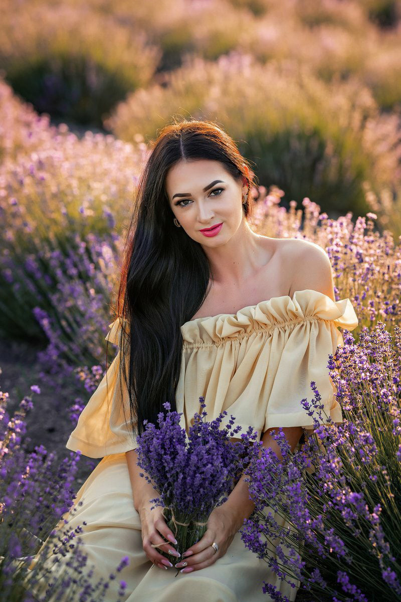 Фотосессия в лаванде, лавандовое поле, идеи для съемки в лаванде. Свадебный фотограф Новороссийск Марина КрамарИна Полещук