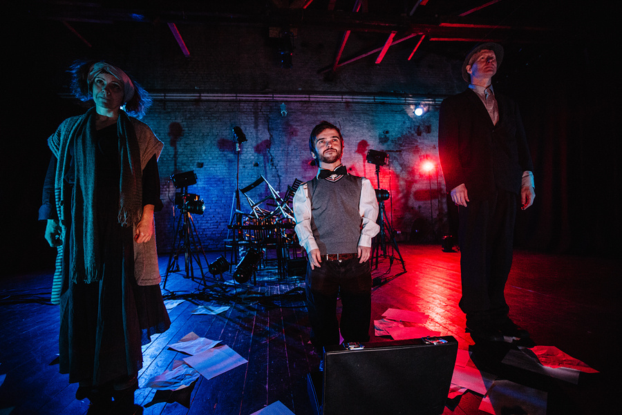 «СТУЛЬЯ» спектакль. Фотограф Михаил Ряховский