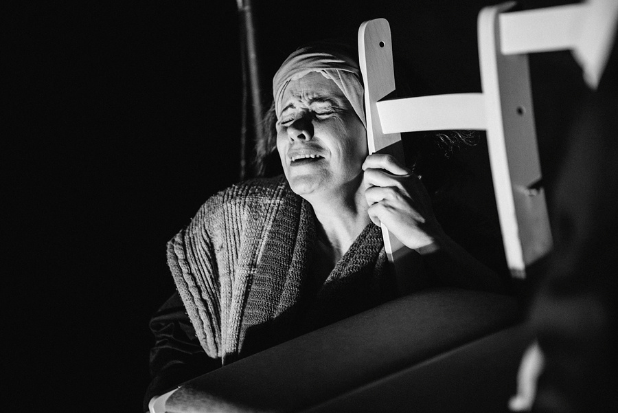 «СТУЛЬЯ» спектакль. Фотограф Михаил Ряховский