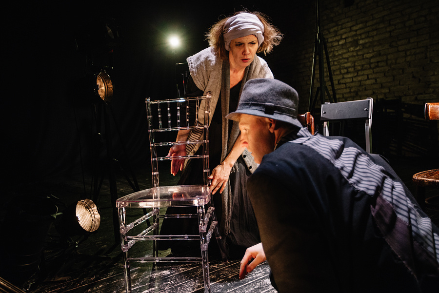 «СТУЛЬЯ» спектакль. Фотограф Михаил Ряховский