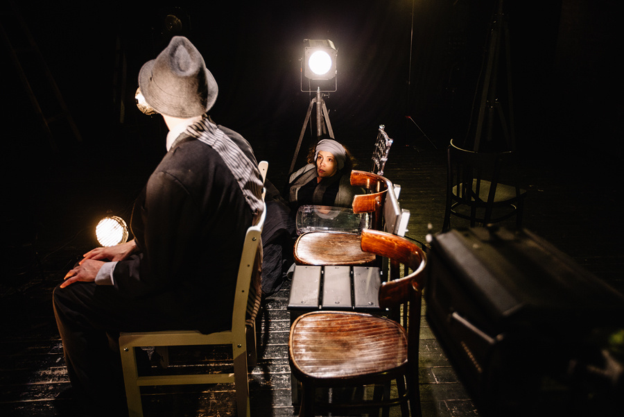 «СТУЛЬЯ» спектакль. Фотограф Михаил Ряховский