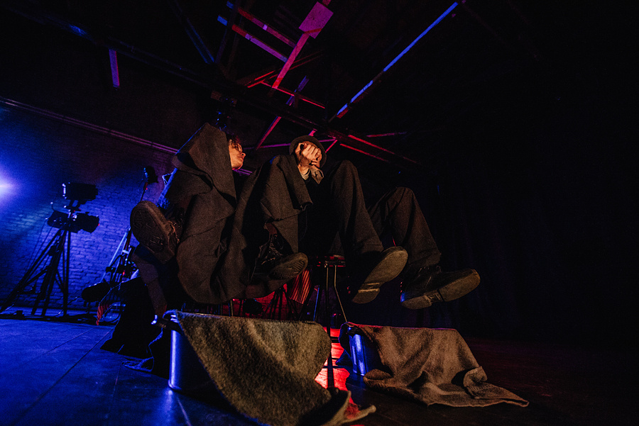 «СТУЛЬЯ» спектакль. Фотограф Михаил Ряховский