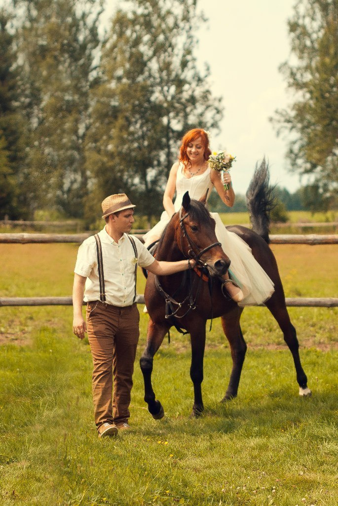 фотография свадьба на лошадях