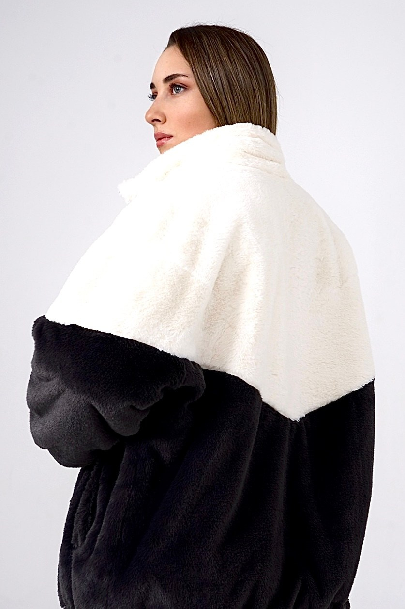 Юлия З. Фото и видео продакшн в Москве — съемка для брендов и маркетплейсов