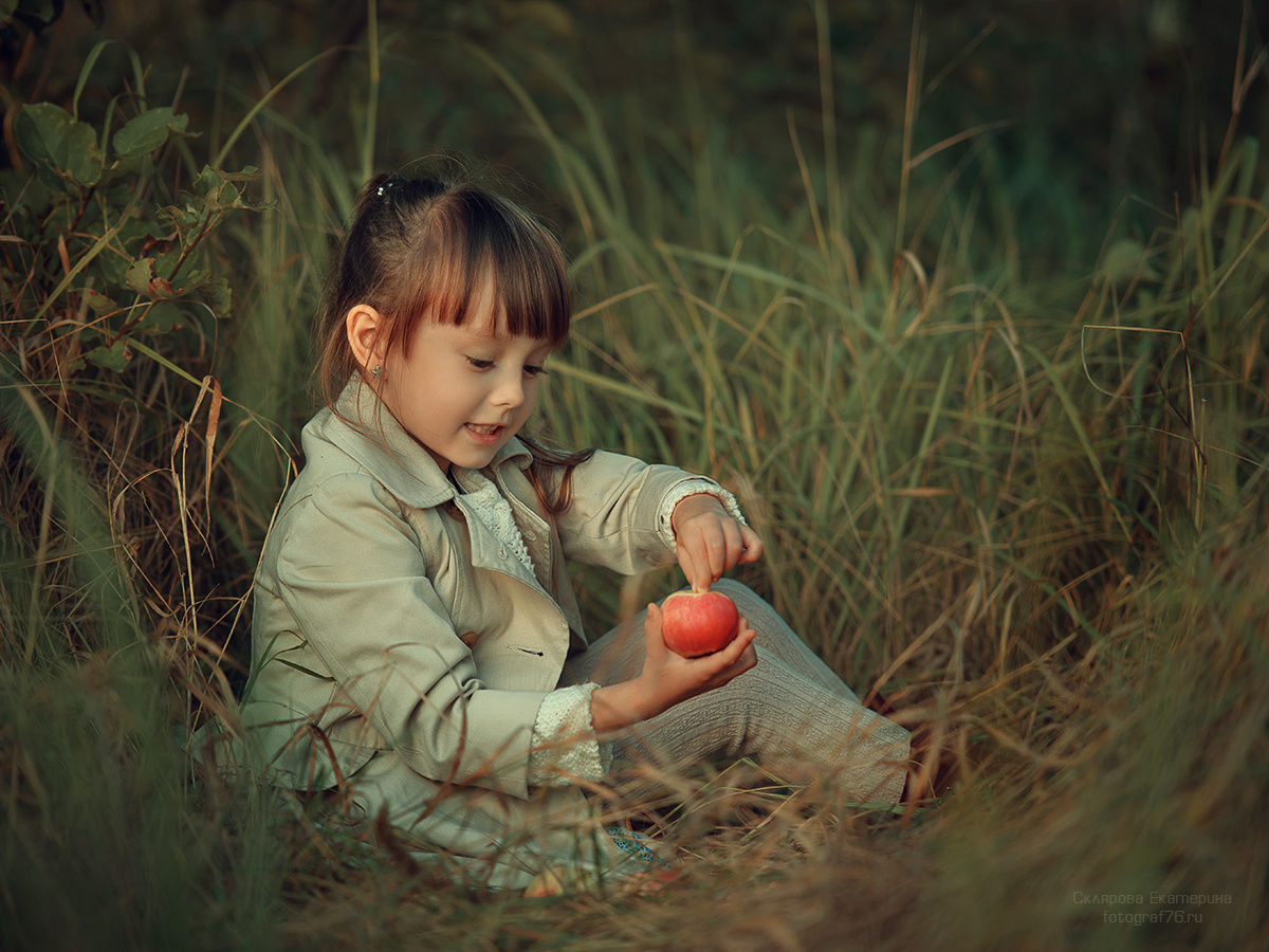 Яблочный спас. Детский и семейный фотограф Склярова Екатерина