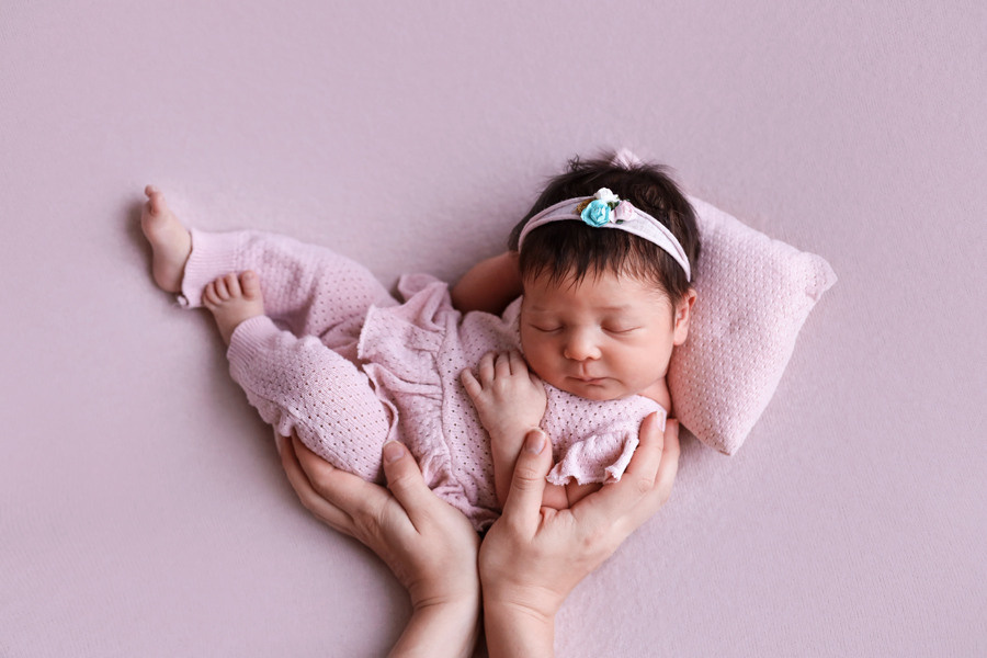 Нина 7 дней. Семейный фотограф и фотограф новорожденных в Санкт-Петербурге Алина Фе