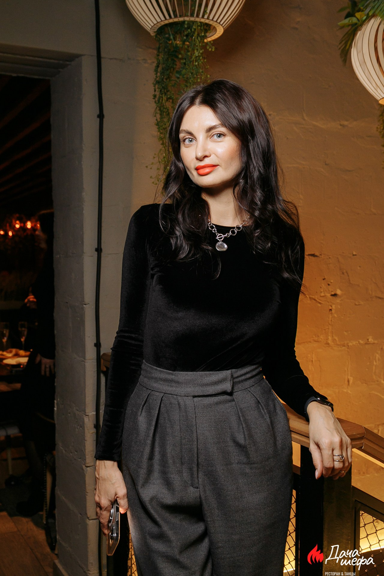 Вечер пятницы в ресторане Дача шефа. Событийный фотограф Максим Бескоровайновнов