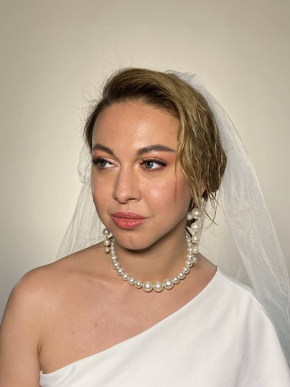 Невеста. Наталья Даньшина — Визажист-Стилист причесок