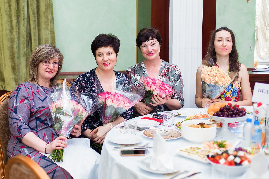 Выпускной в гимназии «Василиада». Репортажный фотограф Борис Геер