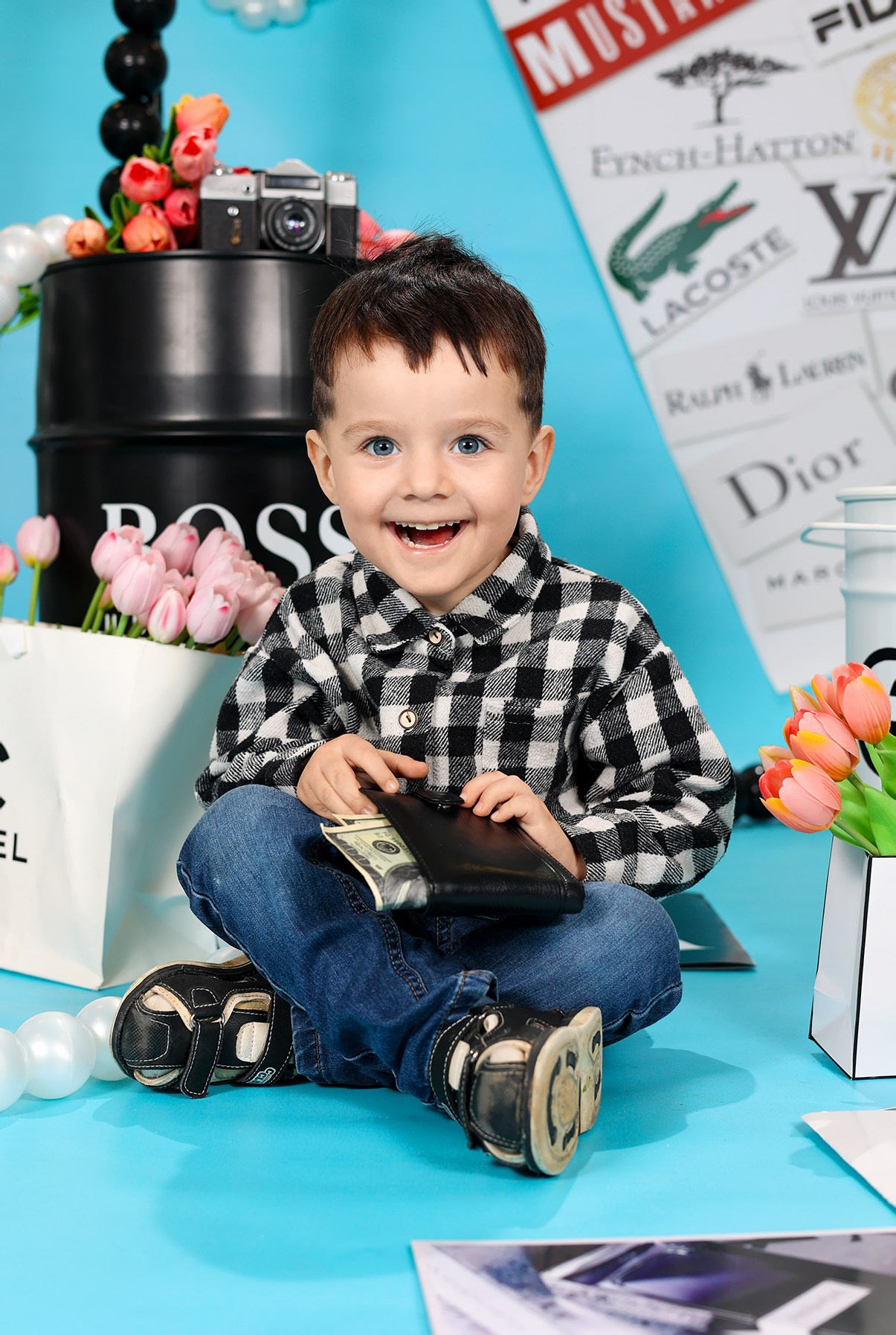 На стиле ФЭШН. Выпускные альбомы в Иваново в детский сад и школу. Александр и Светлана Янкины