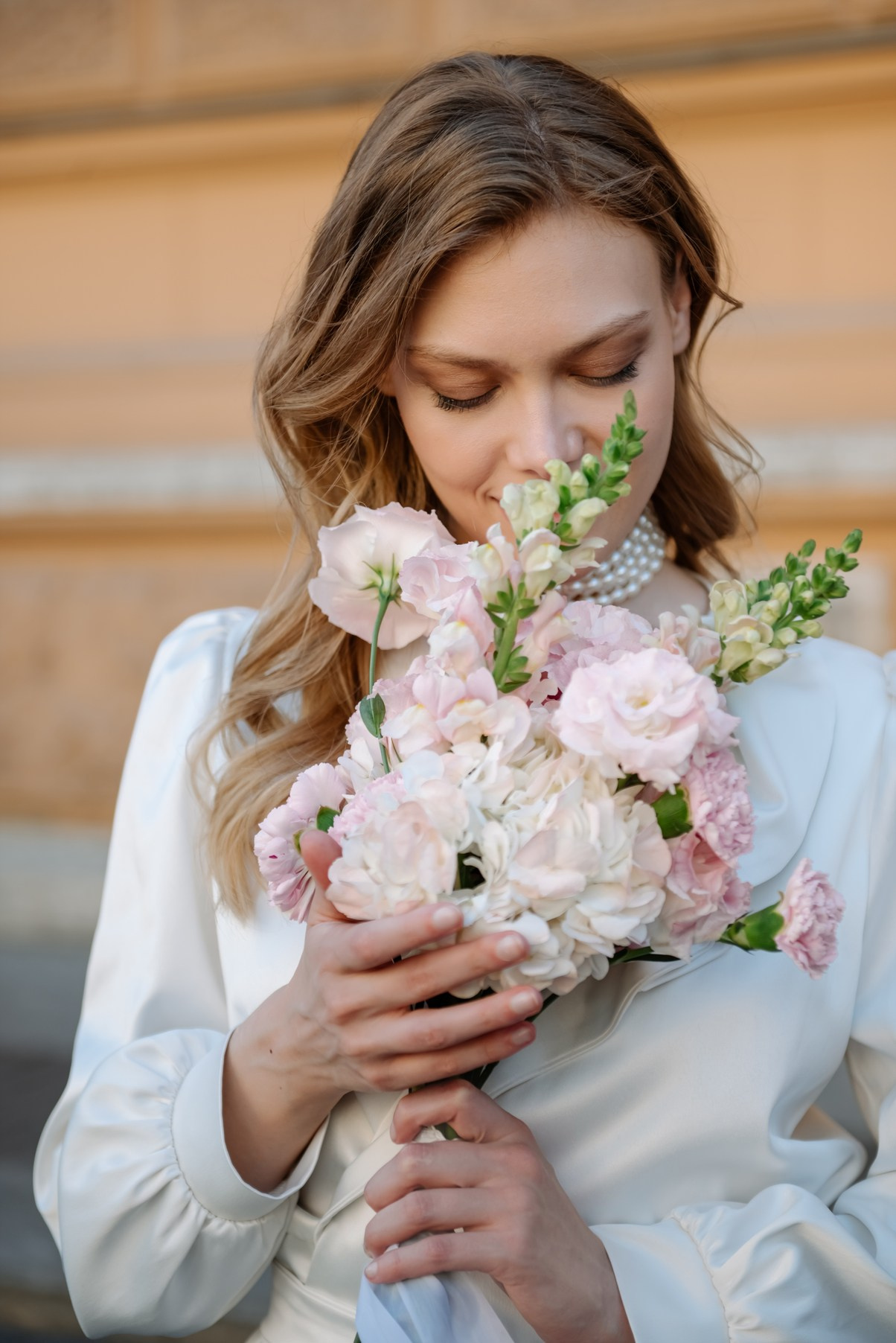 Прогулка у Эрмитажа. Свадебный и сеейный фотограф в Санкт-Петербурге Елена Худякова