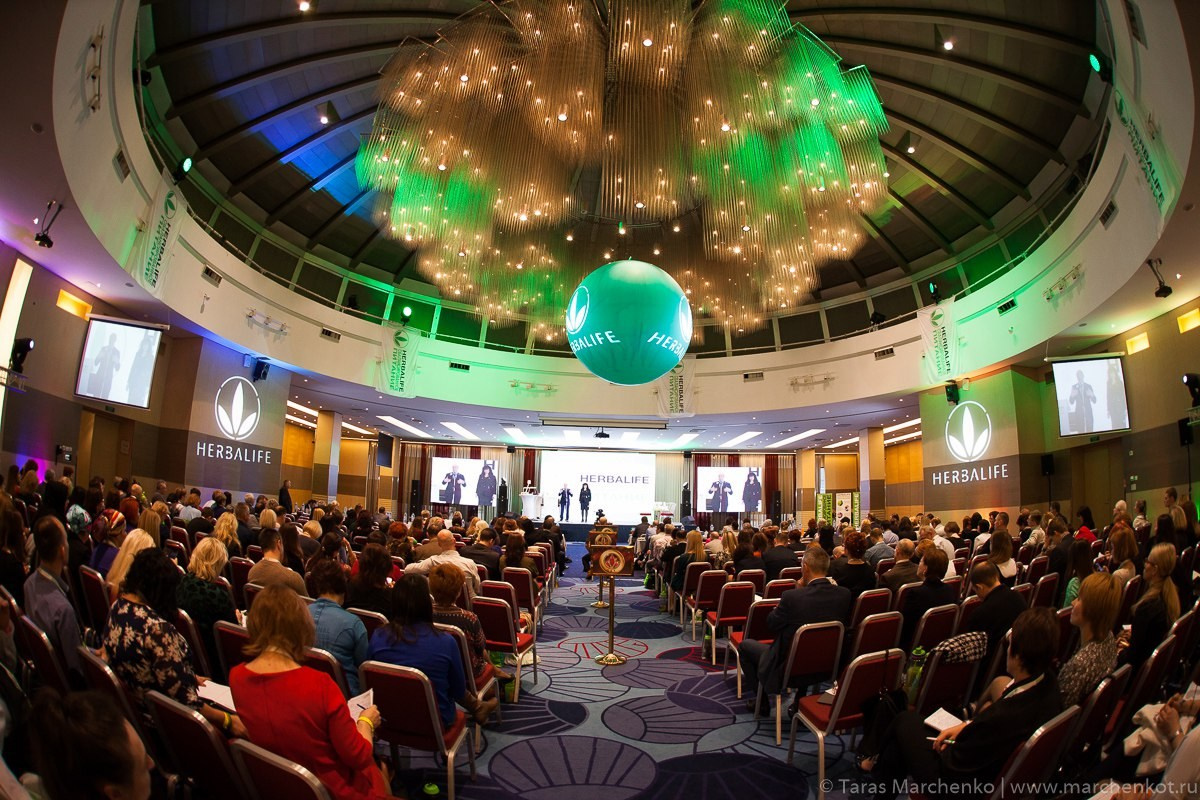 Репортажный и семейный фотограф в Санкт-Петербурге Тарас Марченко