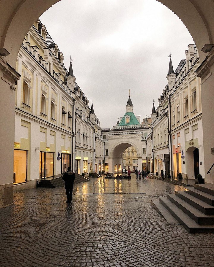 Уличная фотосъемка в Москве — граффити и фактурные стены