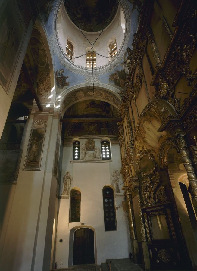 Интерьер Никольского собора. 12 век