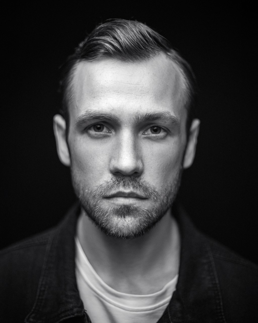 Алексей. KED Production — продакшн из СПб. Создаём фото, видео и контент, который помогает брендам и селлерам продавать больше