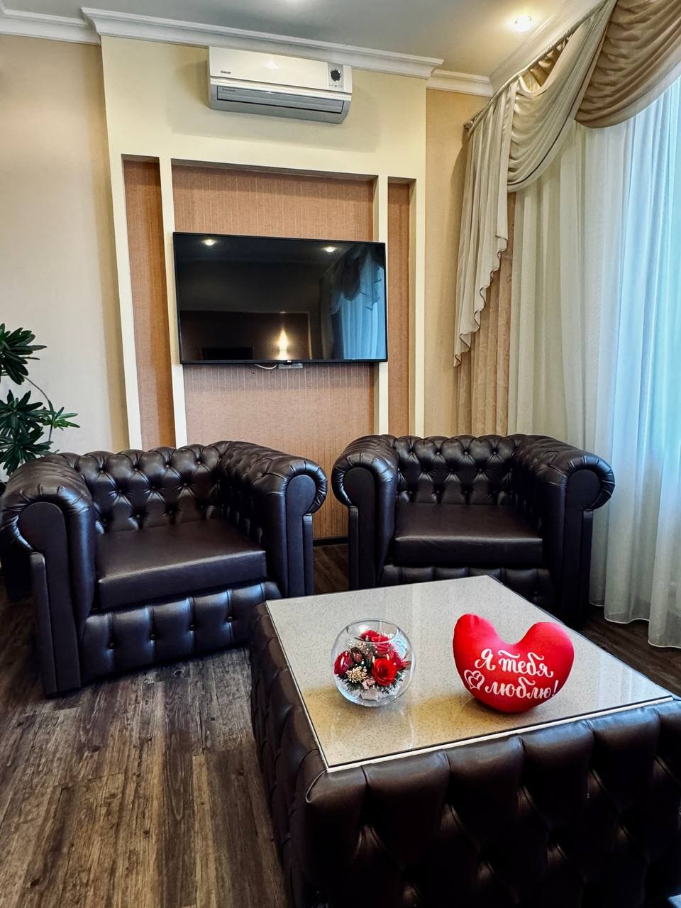 Сауна с джакузи, водопадом, большим и теплым бассейном, хаммамом в ClubHouse в