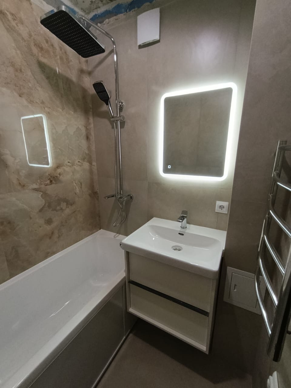 Ванная комната (ул. Королева д. 20). Ремонт санузла, туалета, ванной под ключ в Казани. Укладка плитки