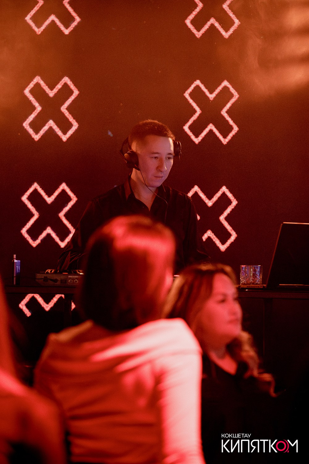 NE BRUKLIN. КИПЯТКОМ КОКШЕТАУ