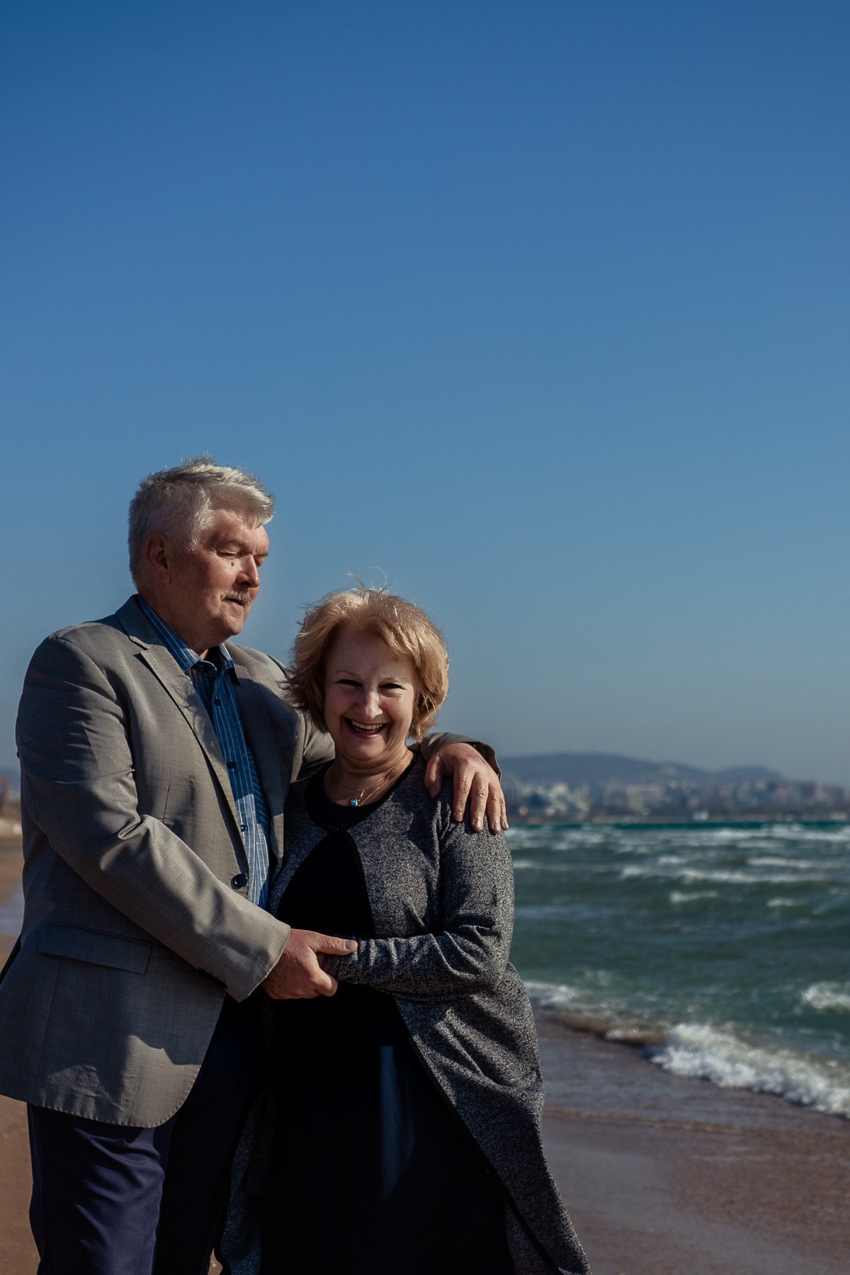 Сергей и Ирина — в объятиях волн. Семейный фотограф Новороссийск, Анапа, Геленджик — Юлия Давыдова