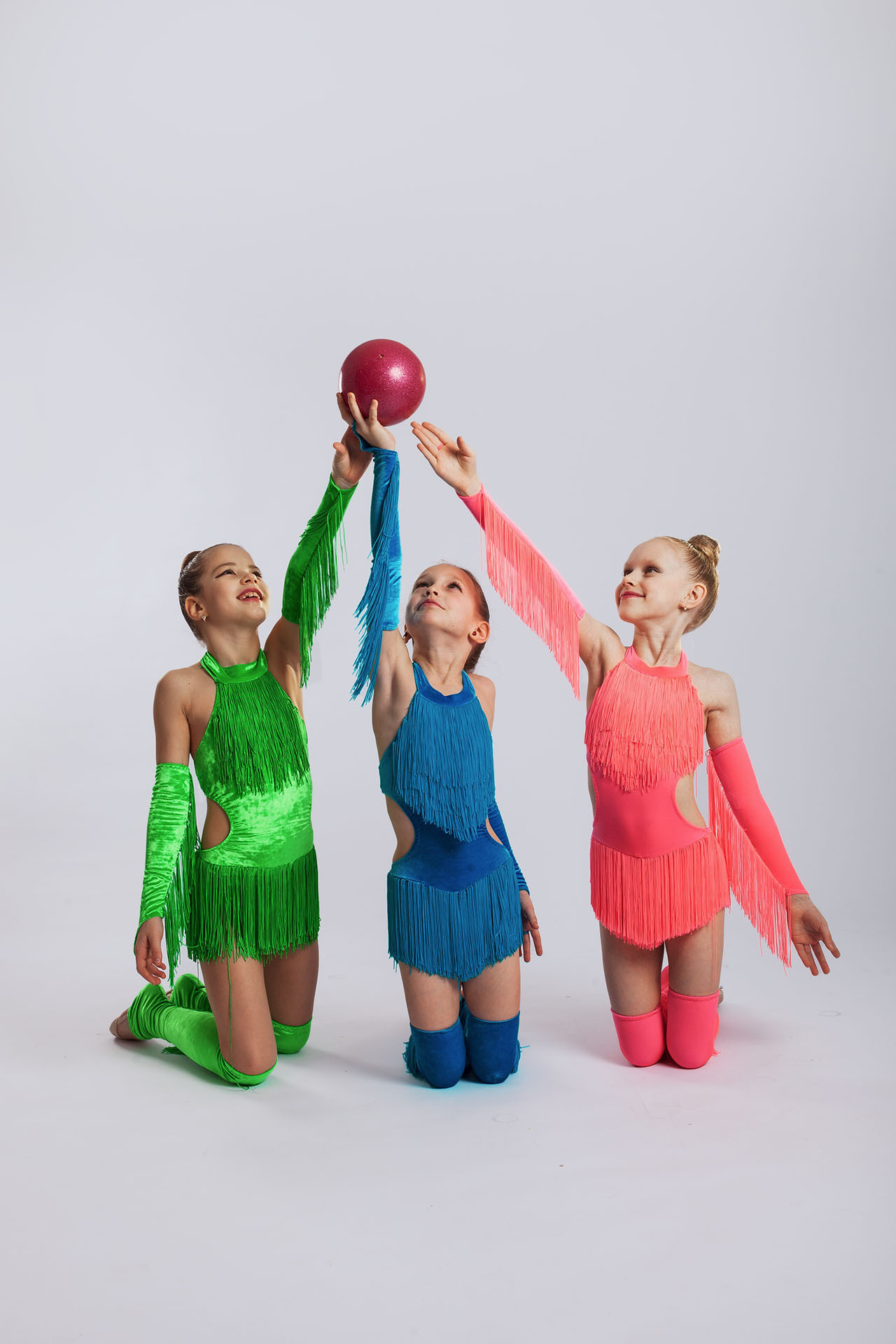 Гимнастическое трио. Спортивный фотограф Александр Васильев. RG и AGG