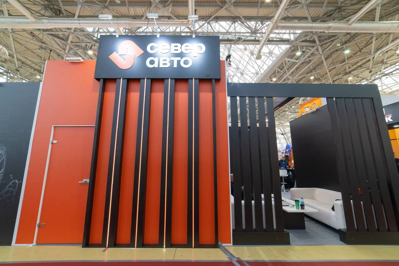 Выставочные стенды. Профессиональный портретный фотограф в Москве Владимир Глаголев