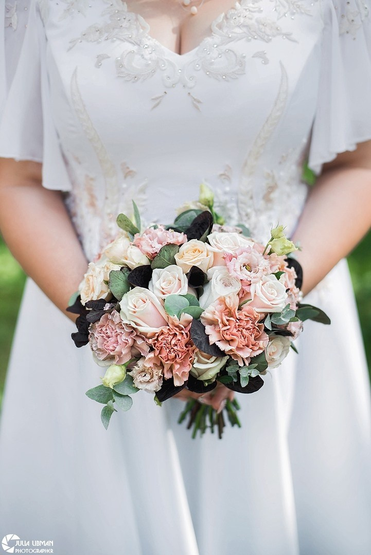 Примеры свадебных платьев. Модельер Евгений Бременев