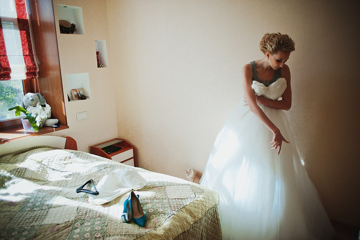 Свадебная прогулка Алекса и Даши. Фотограф крещение венчание в Петербурге! Помогает подобрать храм и посоветовал душевного батюшку в СПб