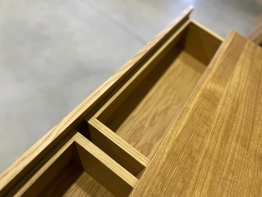 Стеллажи и консоли. Klauzevits Workshop