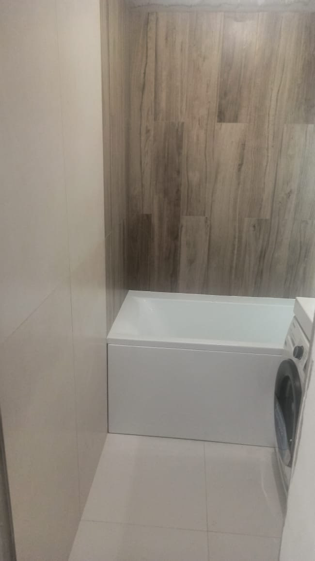 Ванная комната (ул. Театральная д. 13). Ремонт санузла, туалета, ванной под ключ в Казани. Укладка плитки