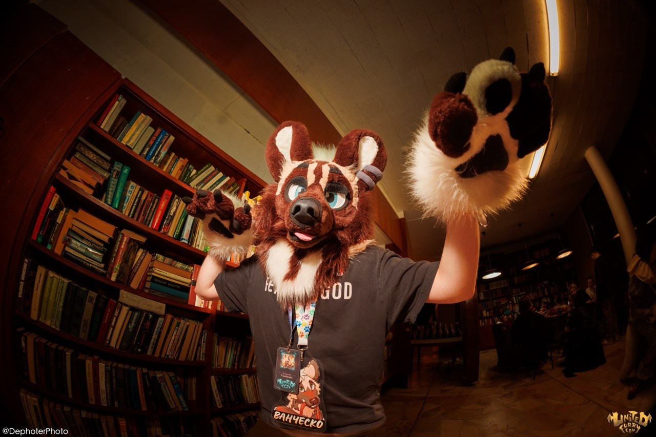 United Furry Convention 2026. Различные мероприятия и просто фотографии людей