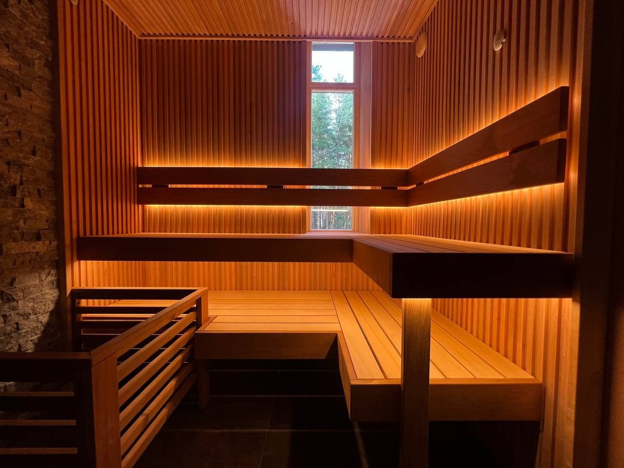 Комплекс саун в процедурных кабинетах клиники Кивач. Все пять в едином стиле, с точным расчетом нужного температурно-влажностного баланса. SaunaTopMasters