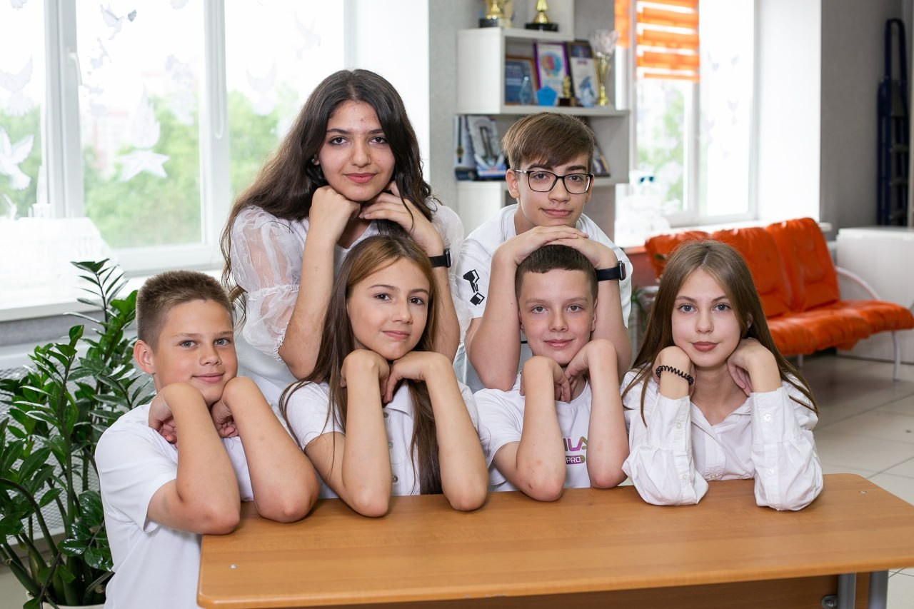 Проект НЕвыпускник. Выпускные фотокниги для школ