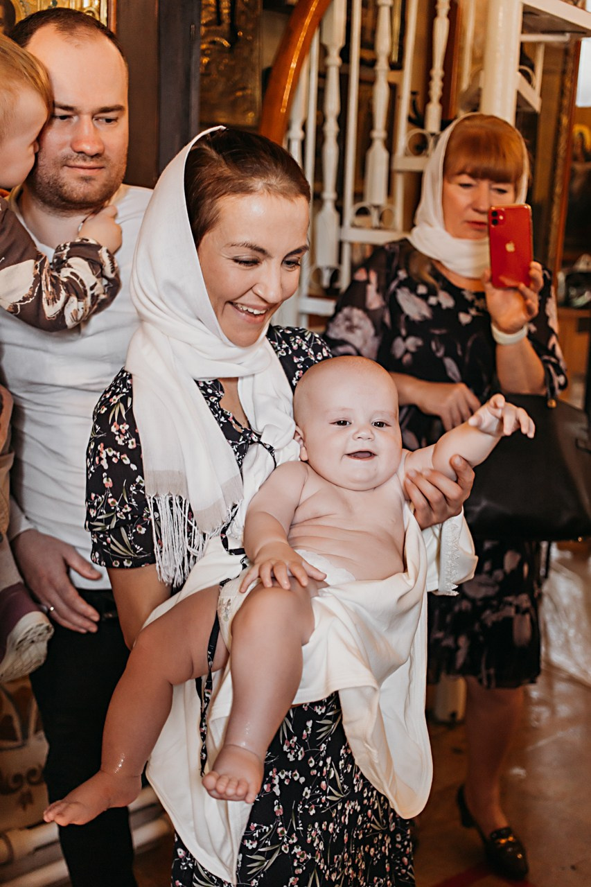 Таинства крещения и венчания. Семейный и контент фотограф в Москве Вероника Швец