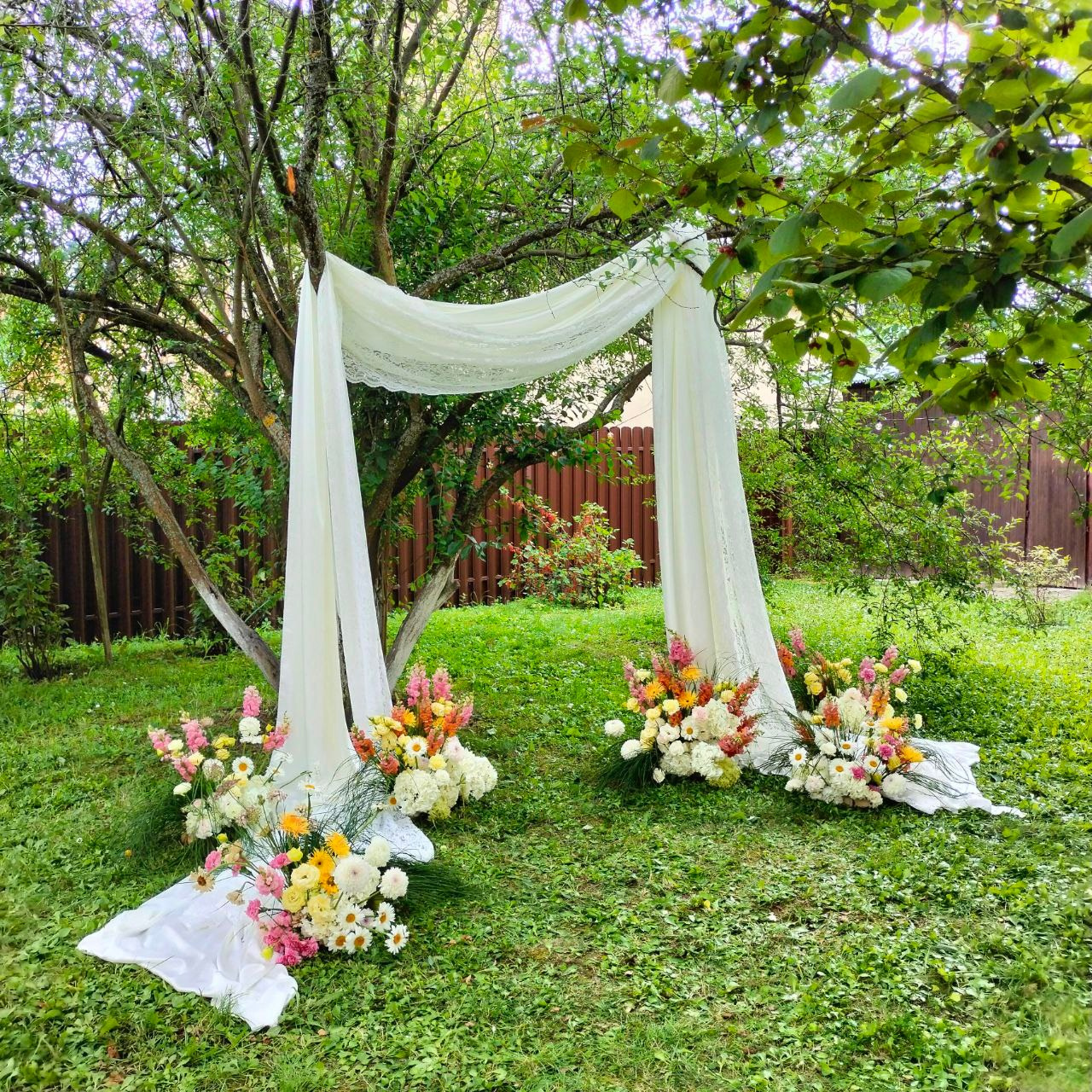 цветы на заказ. цветы. флорист дизайнер. клиентский сервис. головинский район. сао. флорист ховрино. флорист головинскийрайон. флорист клин. оформление цветами. цветочное оформление. оформление живыми цветами. современная флористика. камерная свадьба. большая свадьба. флорист на свадьбу москва. декоратор на свадьбу. концепция свадьбы. ручная работа. маленькая свадьба. бюджетная свадьба. дорогая свадьба. работа на заказ. живые цветы. украшение живыми цветами