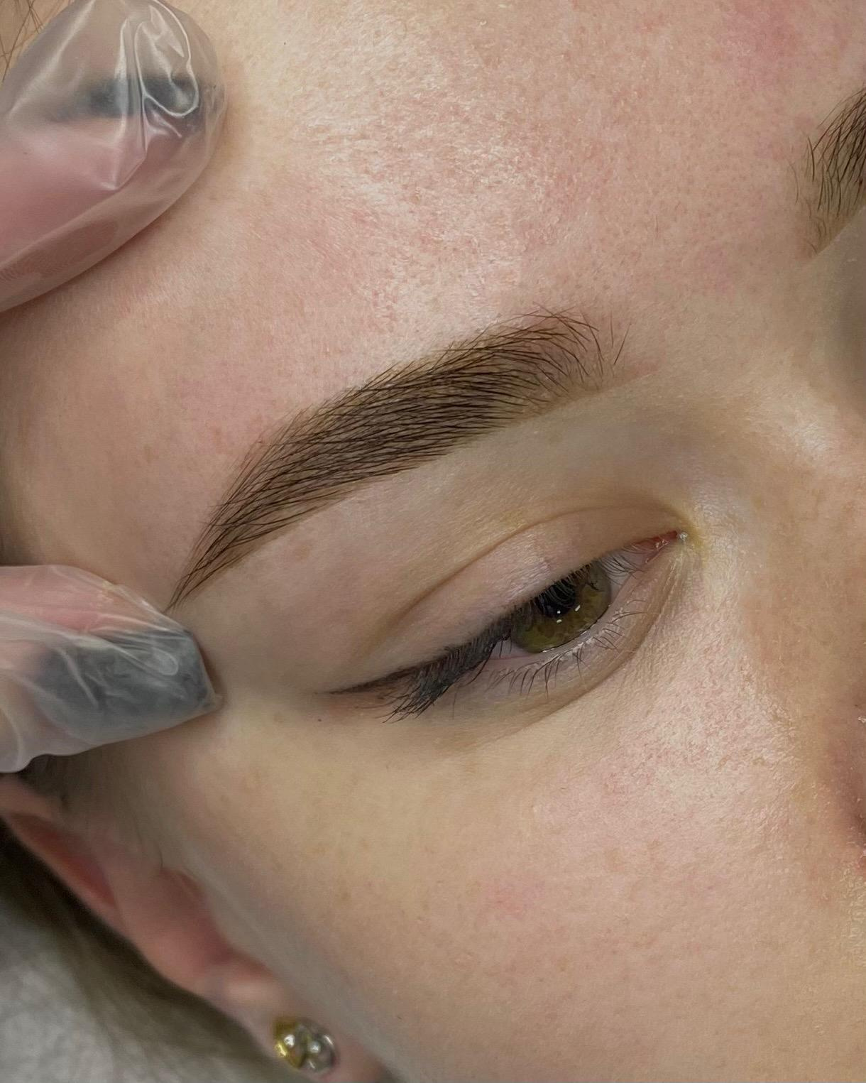 Лена, мастер по перманент. Фотограф в Минске Света Григорьева