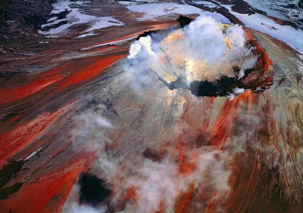 Кратер Авачинского вулкана