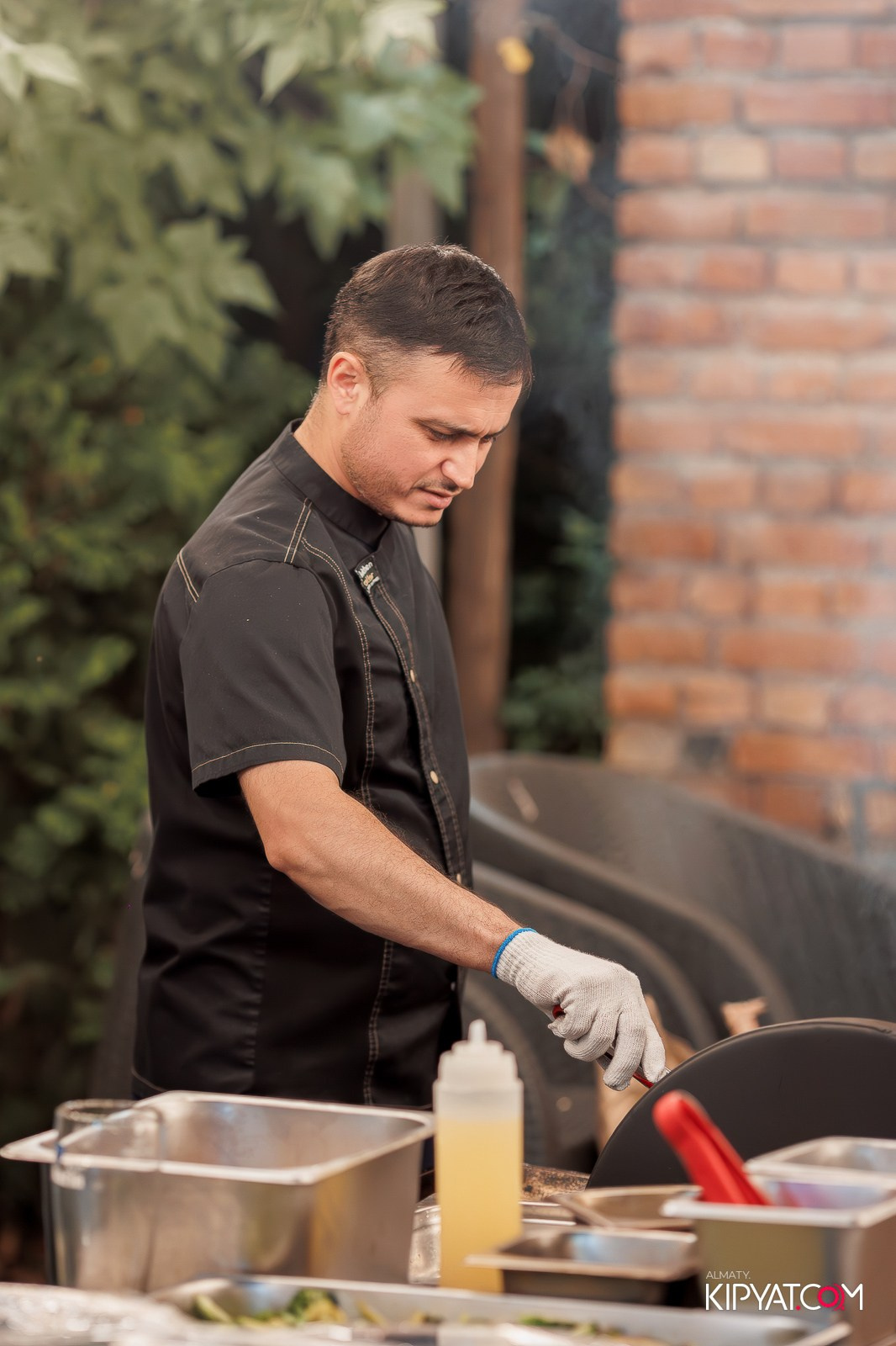 РЕСТОРАН EZO. КИПЯТКОМ АЛМАТЫ!