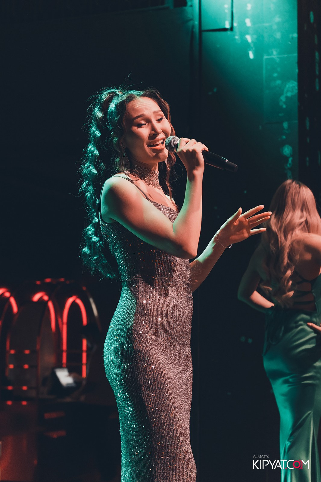 QUEEN. КИПЯТКОМ АЛМАТЫ!