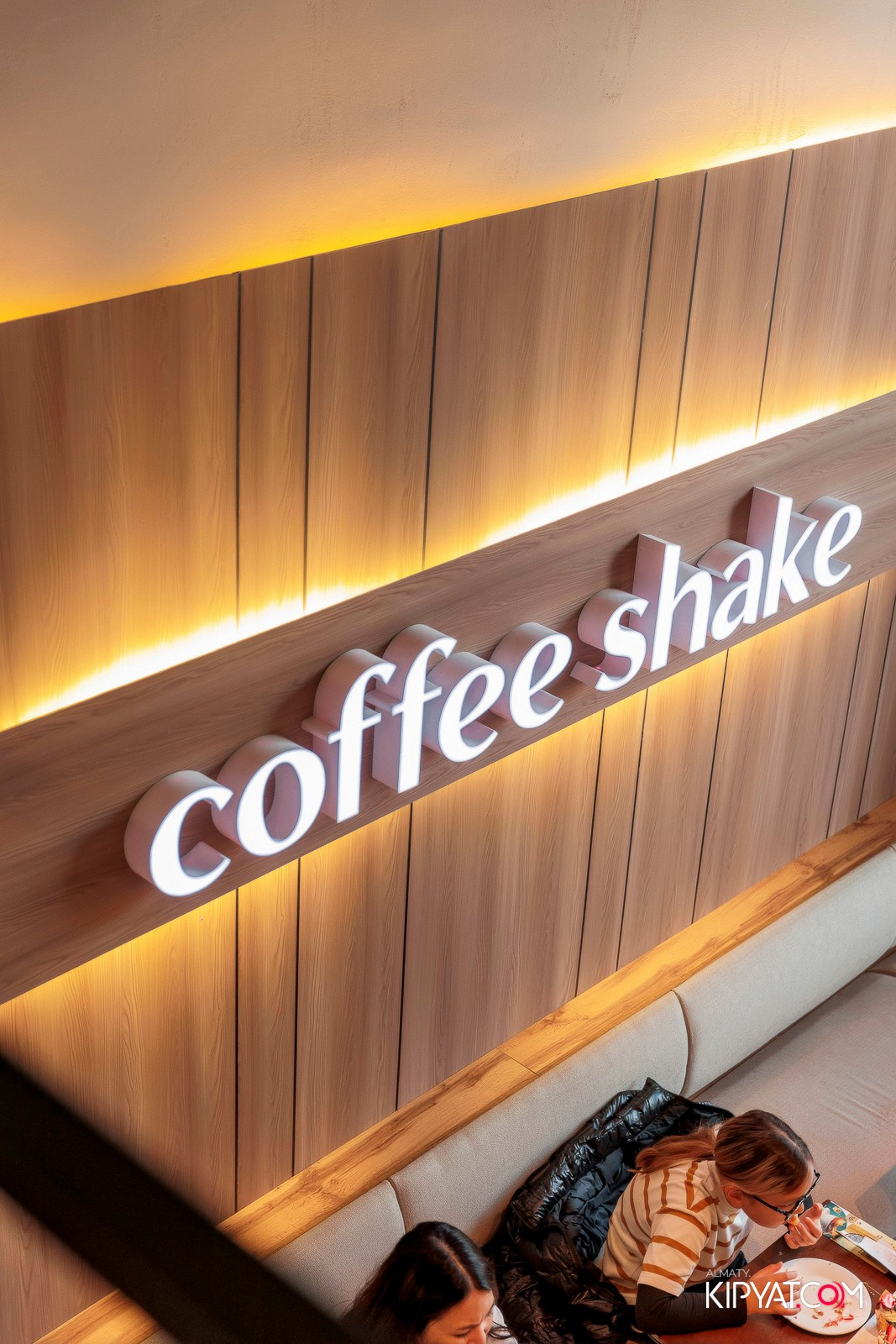 ОТКРЫТИЕ COFFEE SHAKE АСЫЛ ТАС. КИПЯТКОМ АЛМАТЫ!