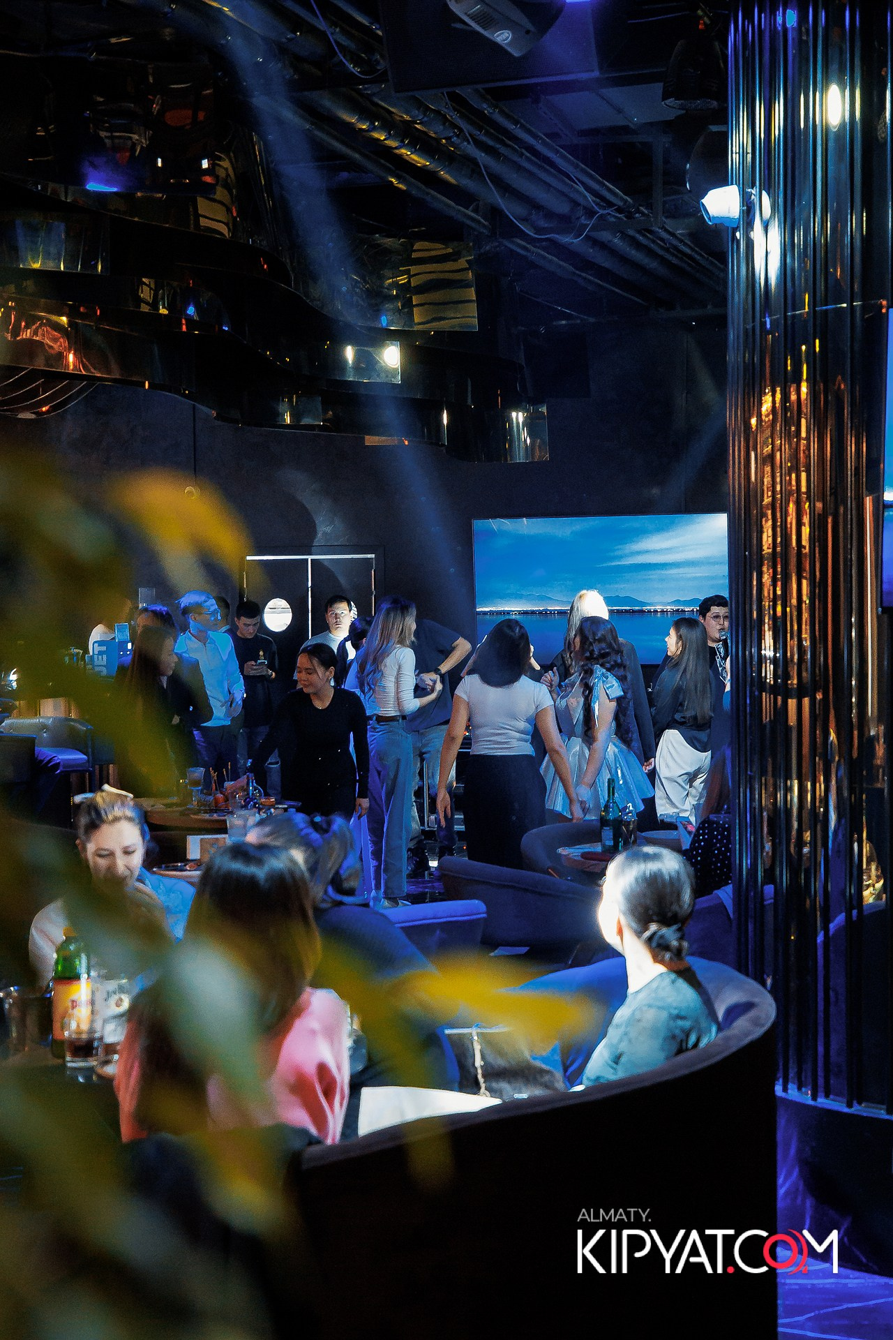 MOOD KARAOKE & TERRACE. КИПЯТКОМ АЛМАТЫ!