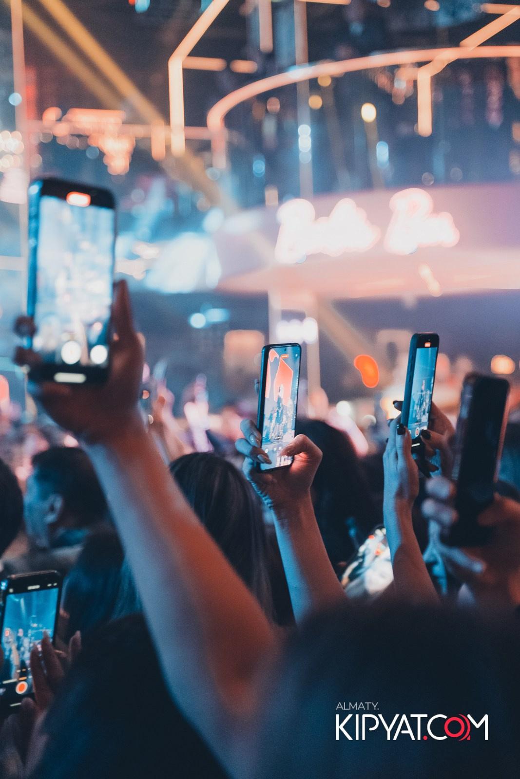 SANTA BARBARA — ВЫСТУПЛЕНИЕ ОЛЬГИ СЕРЯБКИНОЙ. КИПЯТКОМ АЛМАТЫ!