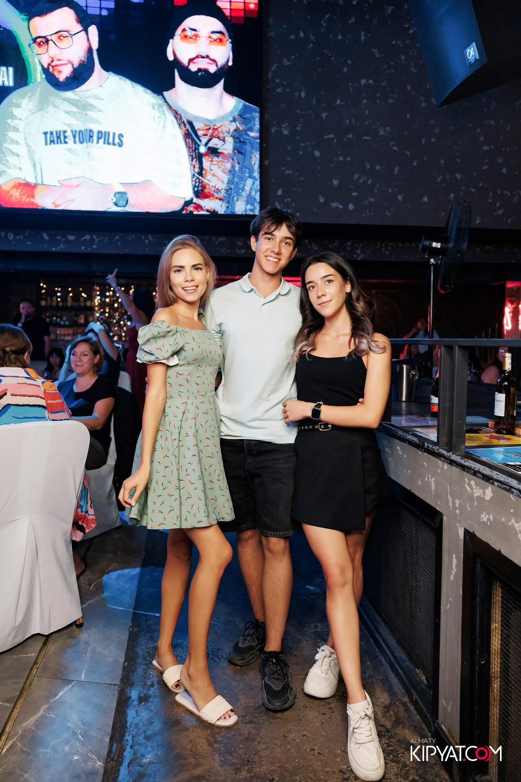 МУЗЫКАЛЬНОЕ ЛОТО В HIT RETRO. КИПЯТКОМ АЛМАТЫ!