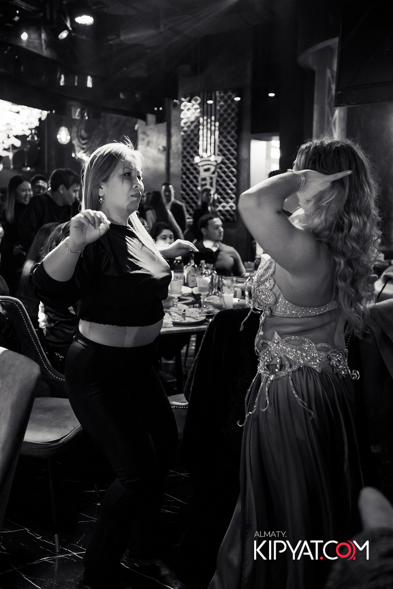 MOOD KARAOKE & TERRACE. КИПЯТКОМ АЛМАТЫ!