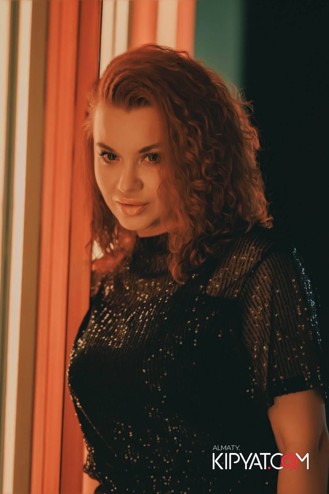 SANTA BARBARA — ПИТ ДЖЕЙСОН (ГР. ПРЕМЬЕР-МИНИСТР) И ИЛЬЯ ЗУДИН (ГР. ДИНАМИТ) НА ПРЕДНОВОГОДНЕЙ ВЕЧЕРИНКЕ. КИПЯТКОМ АЛМАТЫ!