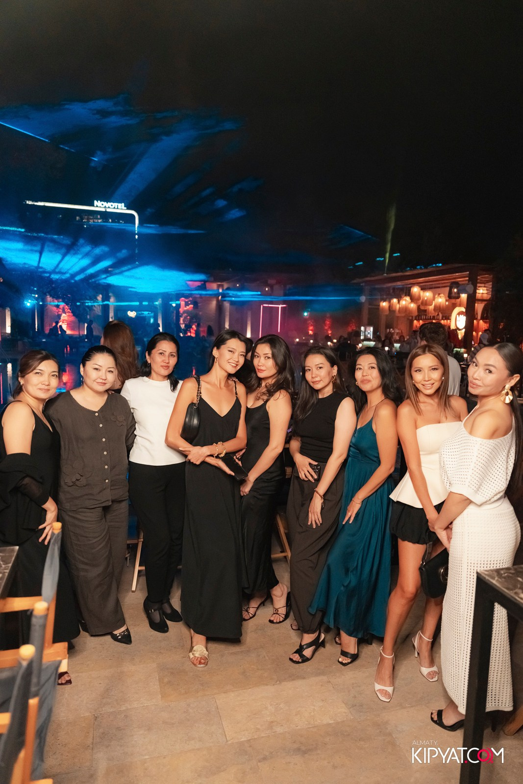 EDEN POOL & BAR. КИПЯТКОМ АЛМАТЫ!