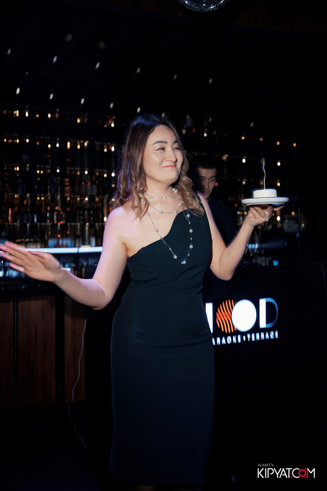 MOOD BAR & KARAOKE. КИПЯТКОМ АЛМАТЫ!